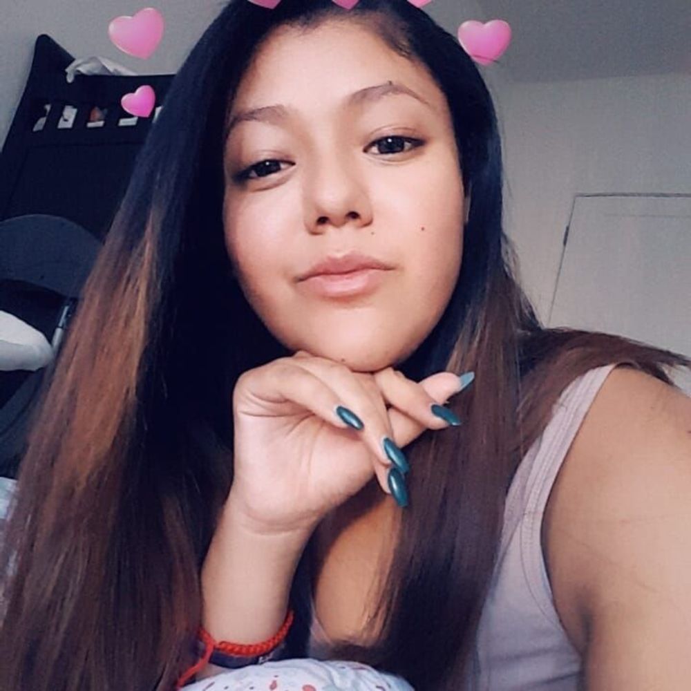 Meet your Posher, Esmeralda